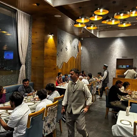 Hotel Silvera Grand-3